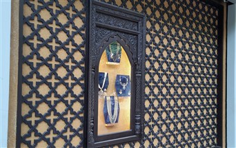 Jaiselmer calcopremia wall texture at vnmalji jewellery store(3)