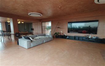 Microcement Flooring on wall, ceiling and floor